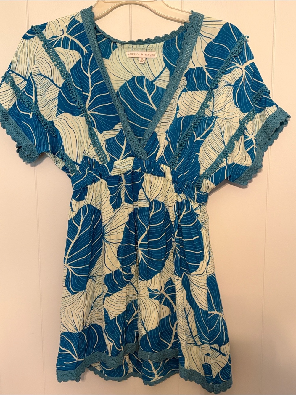 America & Beyond Blue Leaf Print Swim Coverup